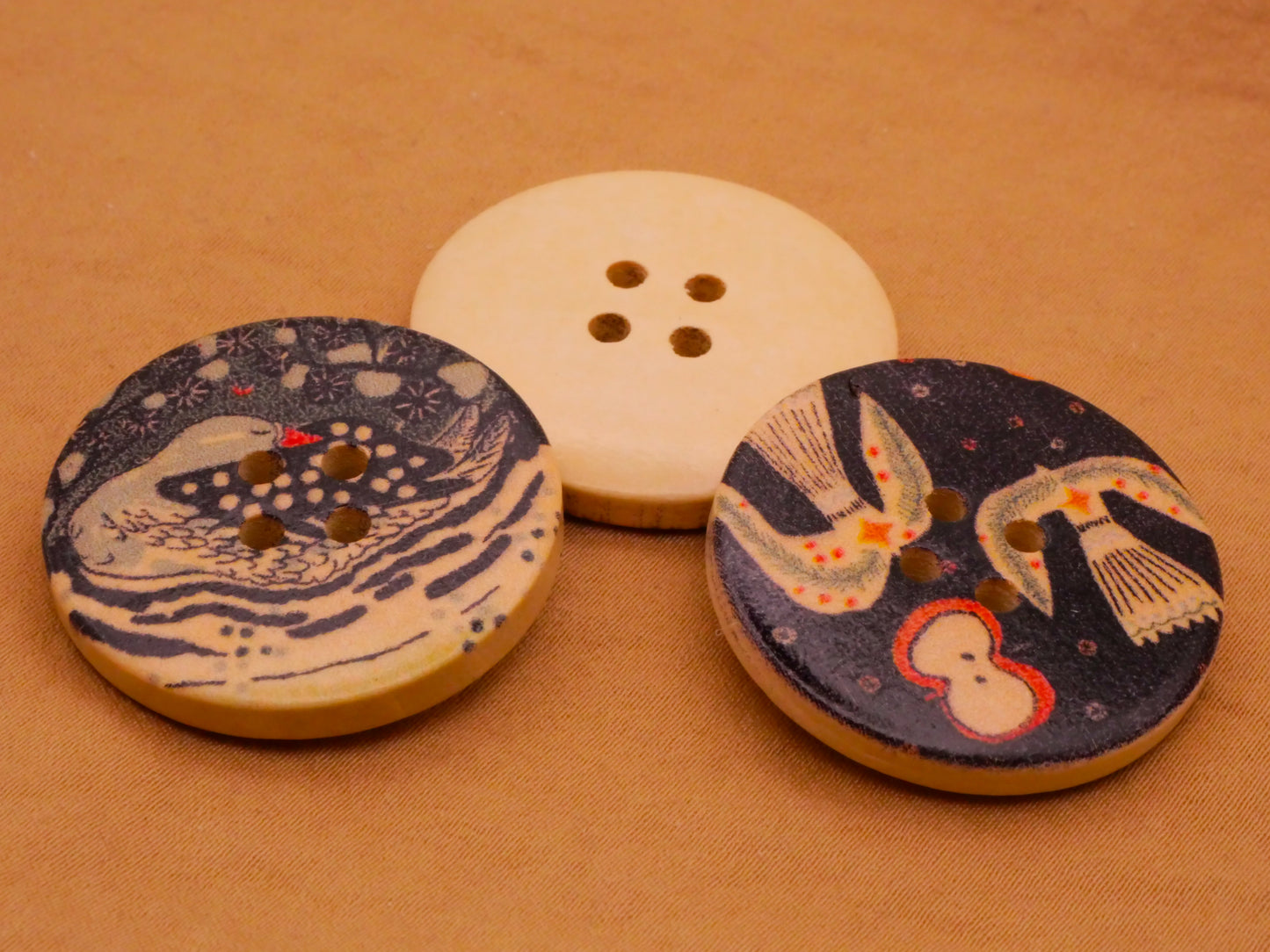 Folk Art Animals Goose Birds Horse Wood Set of Three Buttons 30mm