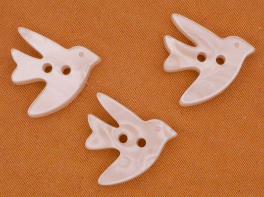 Bird Dove Pearlized Plastic Set of Three Buttons 15mm