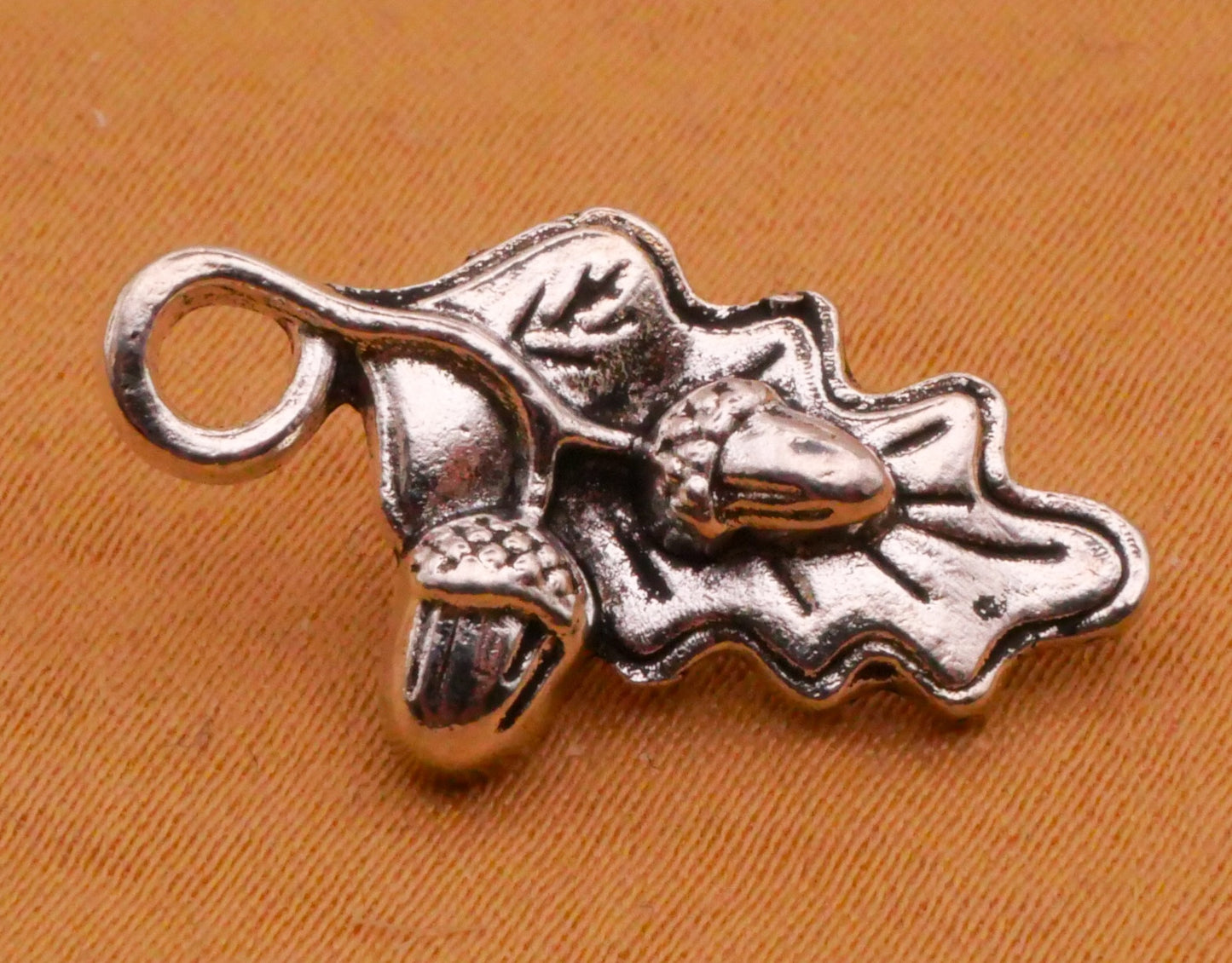 Acorns Oak Leaf Realistic Silver Metal Button 12x22mm