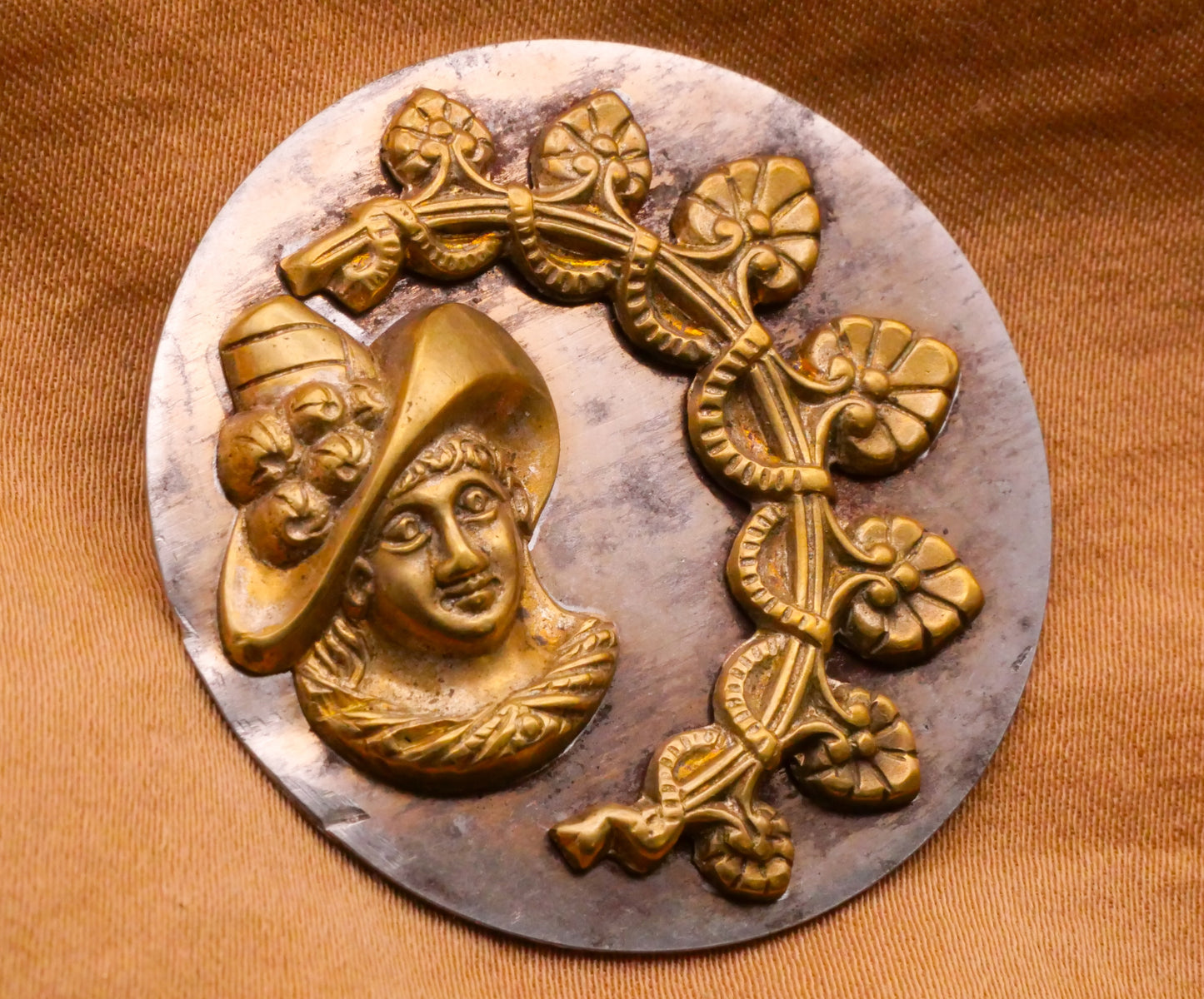 Lady in Hat Portrait Steel Brass Large Metal Victorian Button 37mm