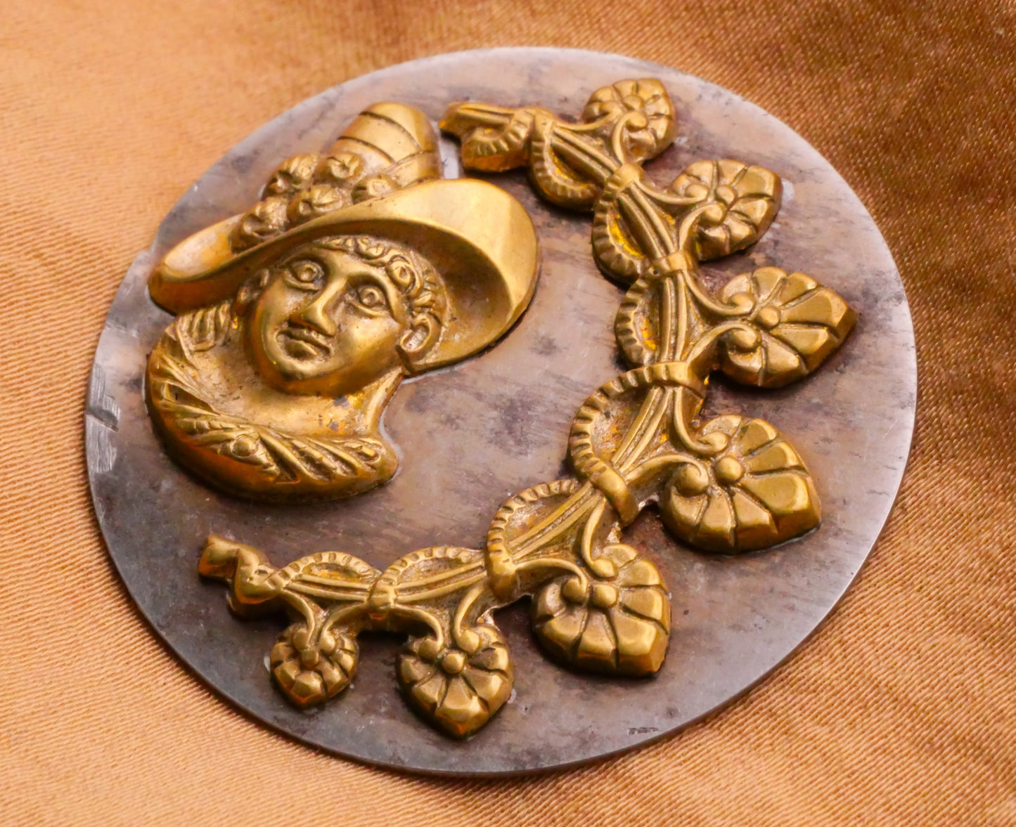 Lady in Hat Portrait Steel Brass Large Metal Victorian Button 37mm