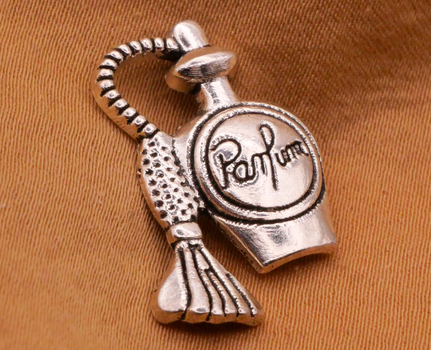 Parfum Perfume Bottle Realistic Verbal Metal Button 18x23mm