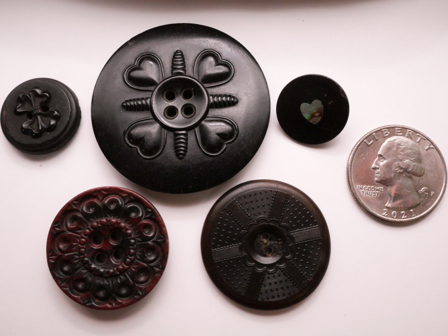 Romantic Design Rubber or Composition Antique Button Various 17-44mm