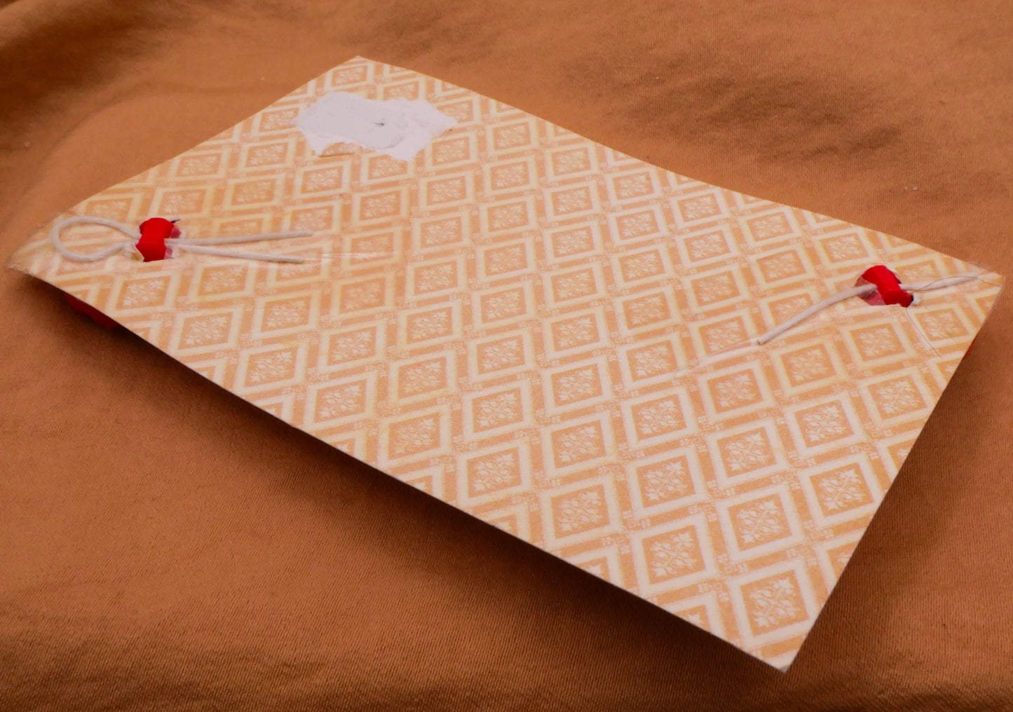 Red Glass Luster I Carry Your Heart Carded Pair of Buttons 23mm