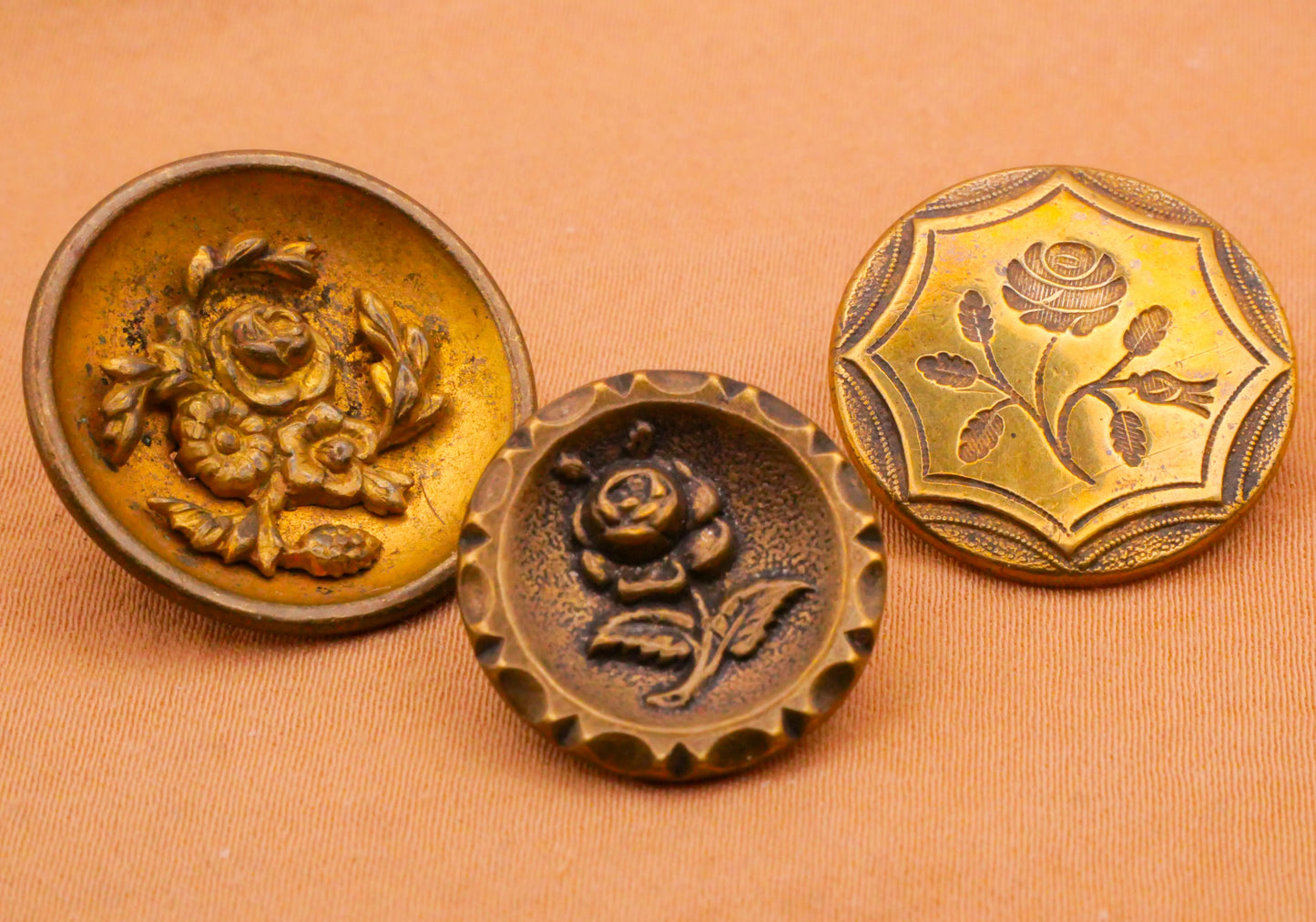 Rose Flower Victorian Brass Metal Button Various 17-22mm