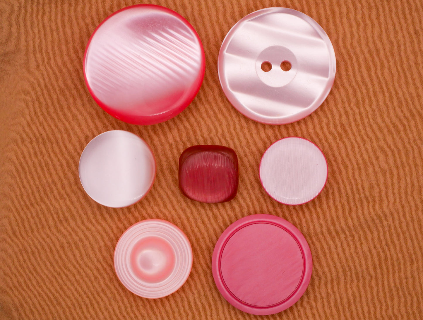 Pink Vintage Plastic Button Various 13-27mm