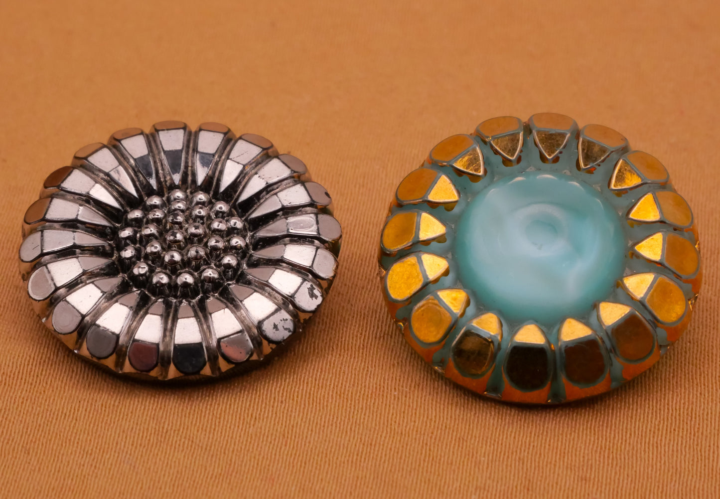 Flower Petals Luster or Moonglow Glass Button Various 22mm