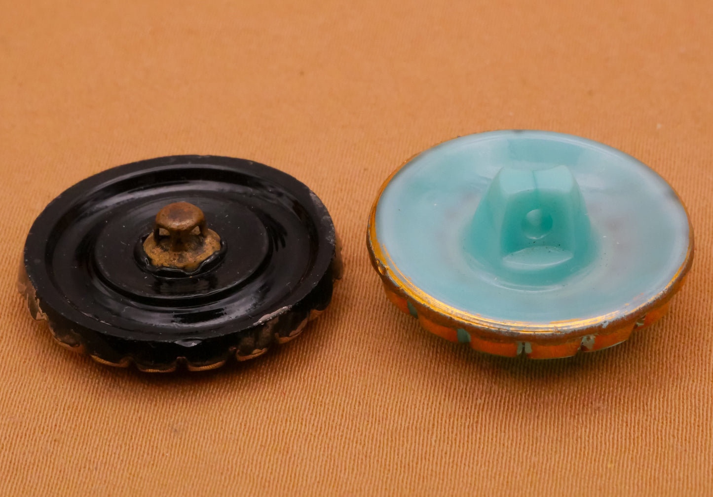 Flower Petals Luster or Moonglow Glass Button Various 22mm