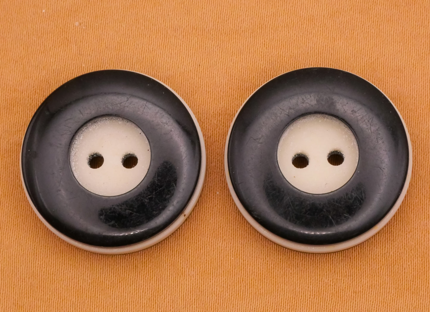 Black White Laminated Layer Vintage Plastic Button Various 23mm