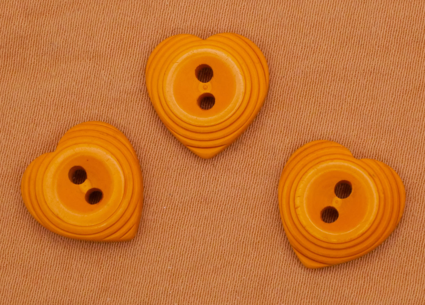 Heart Ridge Circles Design Butterscotch Bakelite Early Plastic Button 13x14mm