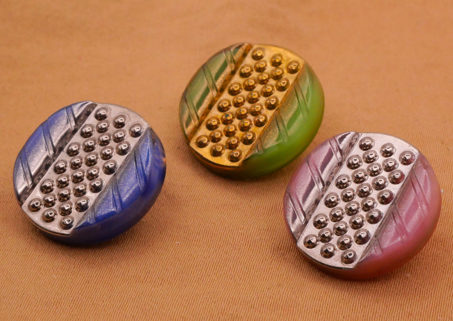 Hobnail Metallic Luster Moonglow Vintage Glass Button Various 19mm