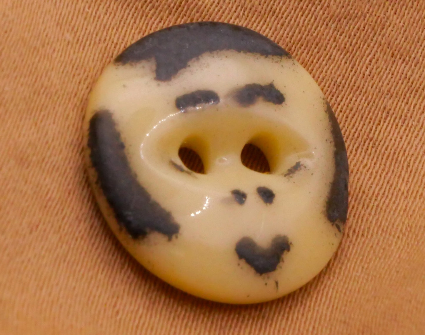 China Doll Girl Face Antique Button 16mm