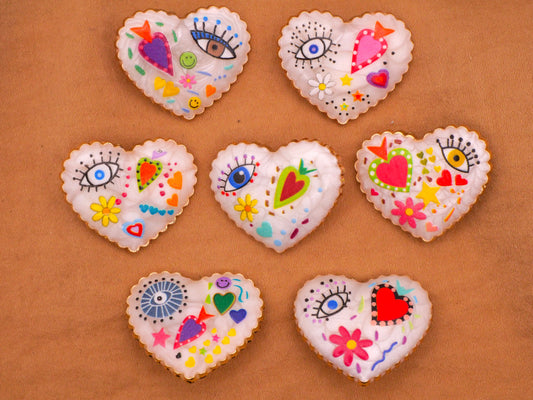 Heart Eye Pop Art Enamel Gold Metal Button Various 21x25mm