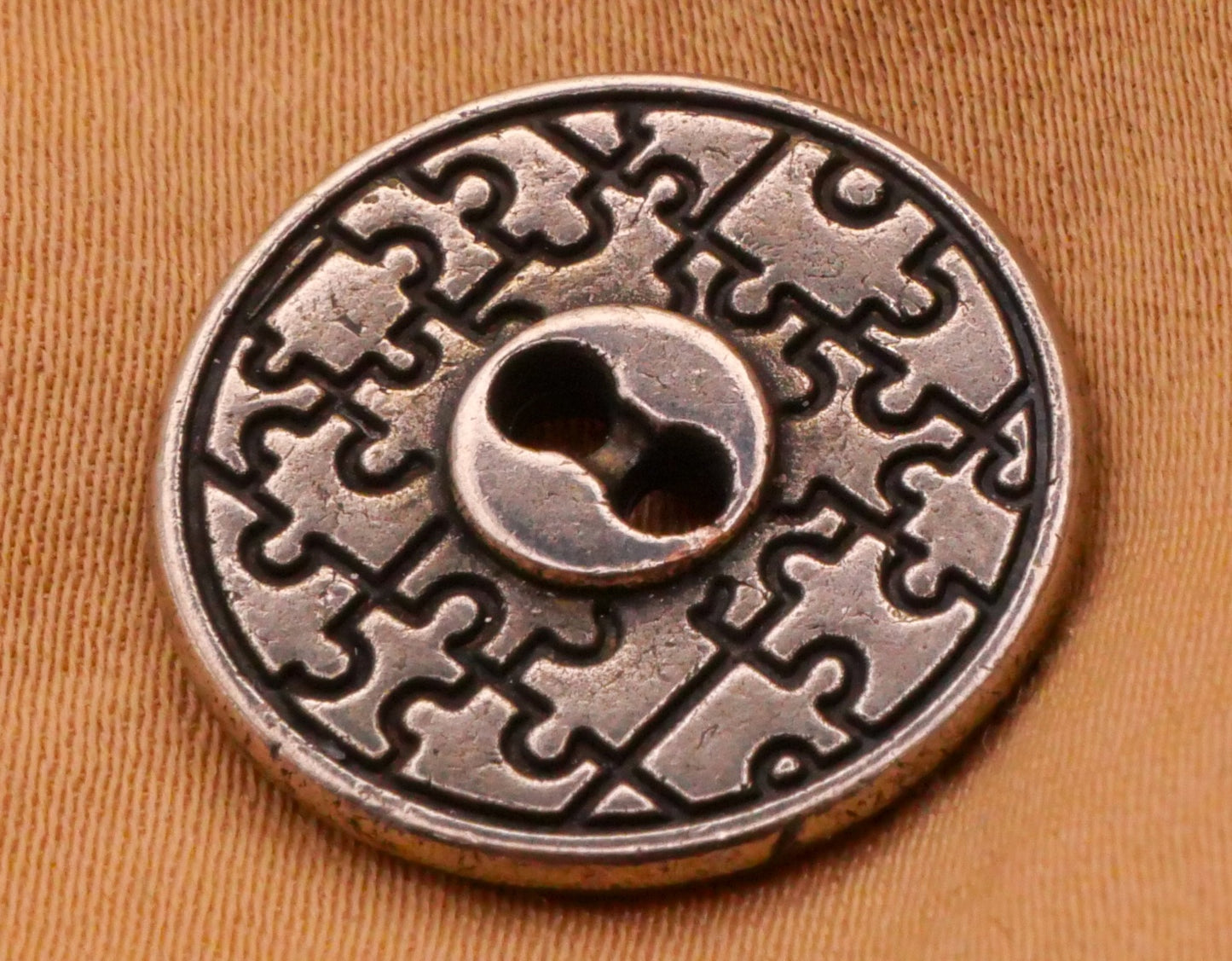 Puzzle Piece Pattern Silver Metal Vintage Button 18mm