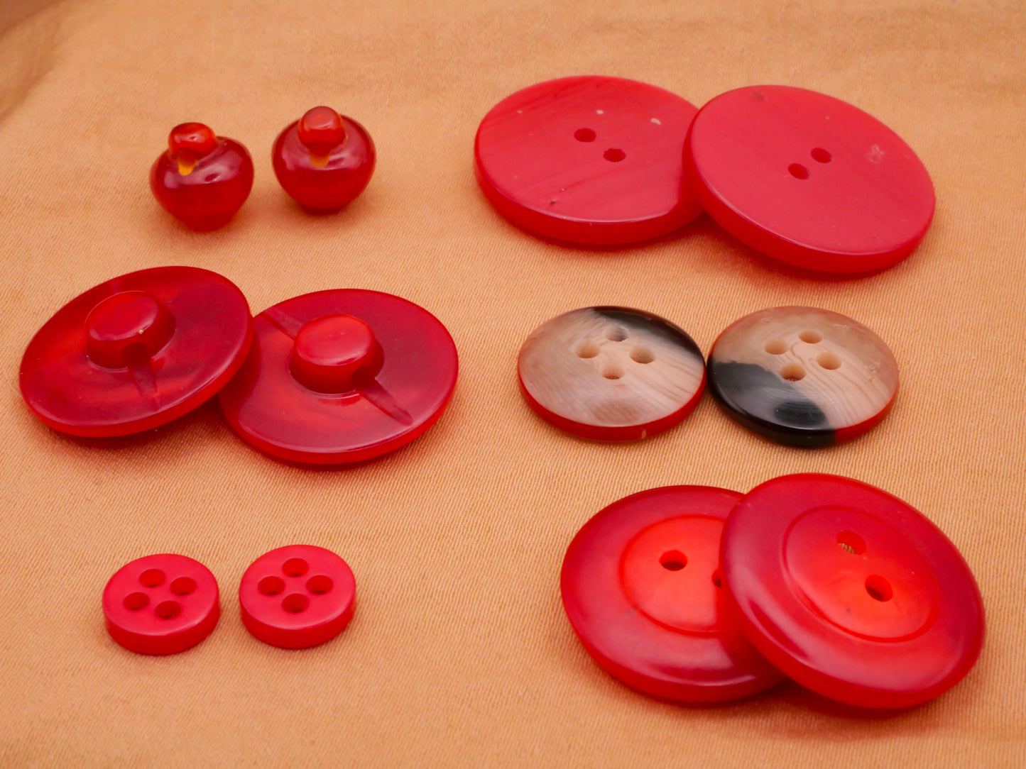 Red Vintage Plastic Pair of Buttons Various 8-22mm