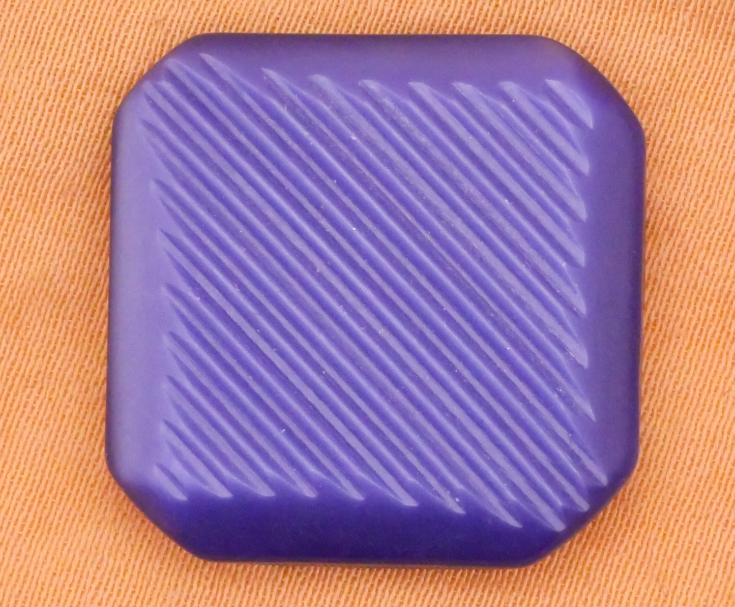 Purple Ridges Square Diamond Plastic Button 21mm