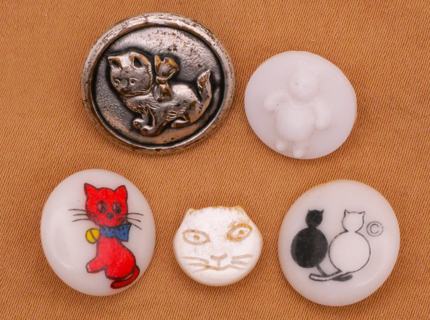 Cat Kitty Choice of Material Vintage Button Various 9-18mm