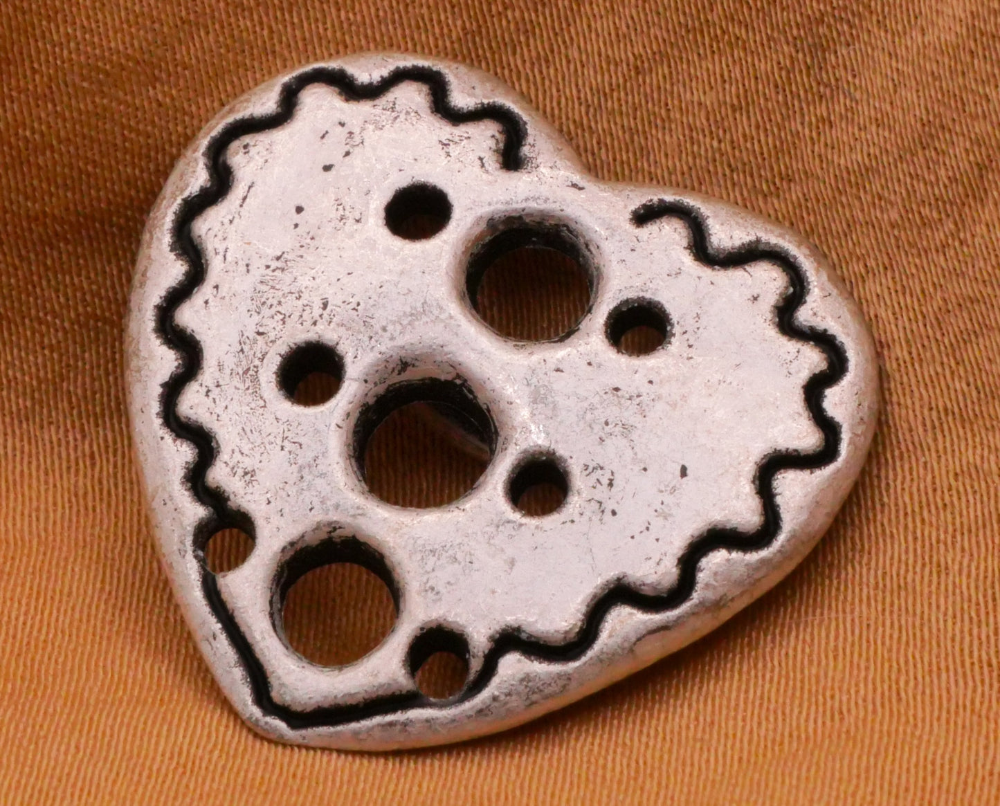 Heart Nine-Hole Shank Pewter Look Metal Button 23x24mm
