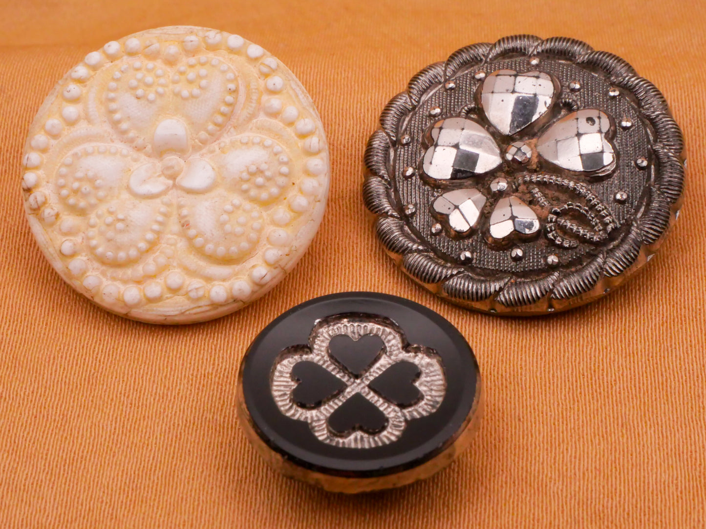Clover Shamrock Heart Leaf Glass Button Various 16-23mm
