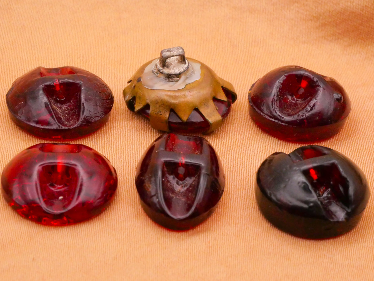 Bird Cranberry Glass Gold Antique Button Various 13-18mm