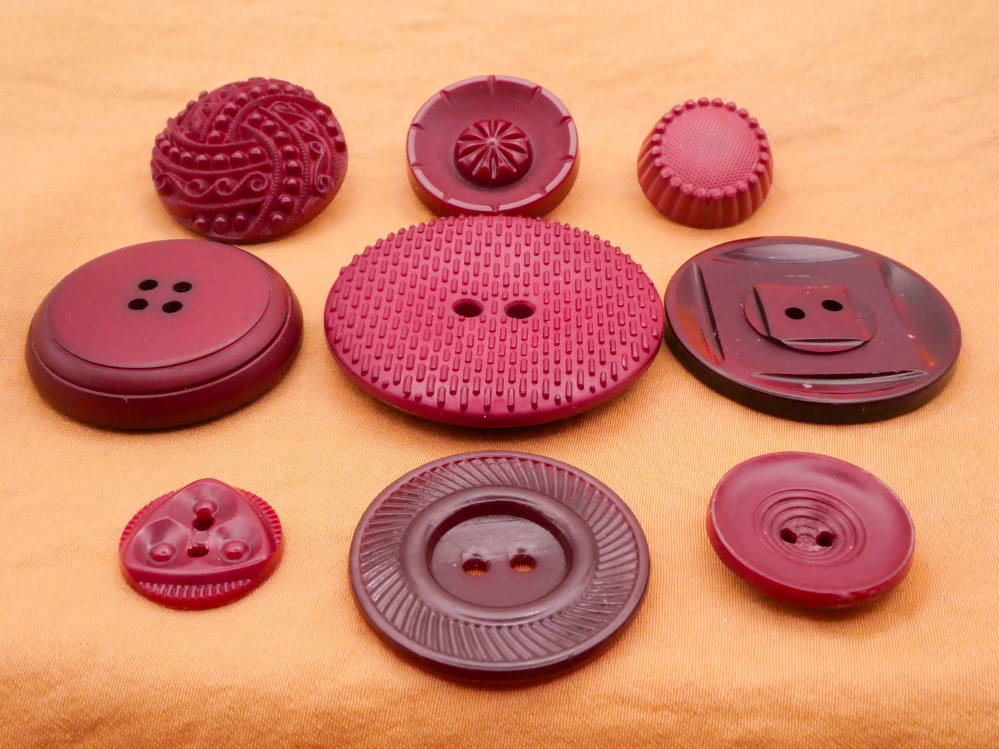 Burgundy Red Vintage Plastic Button Various 15-28mm