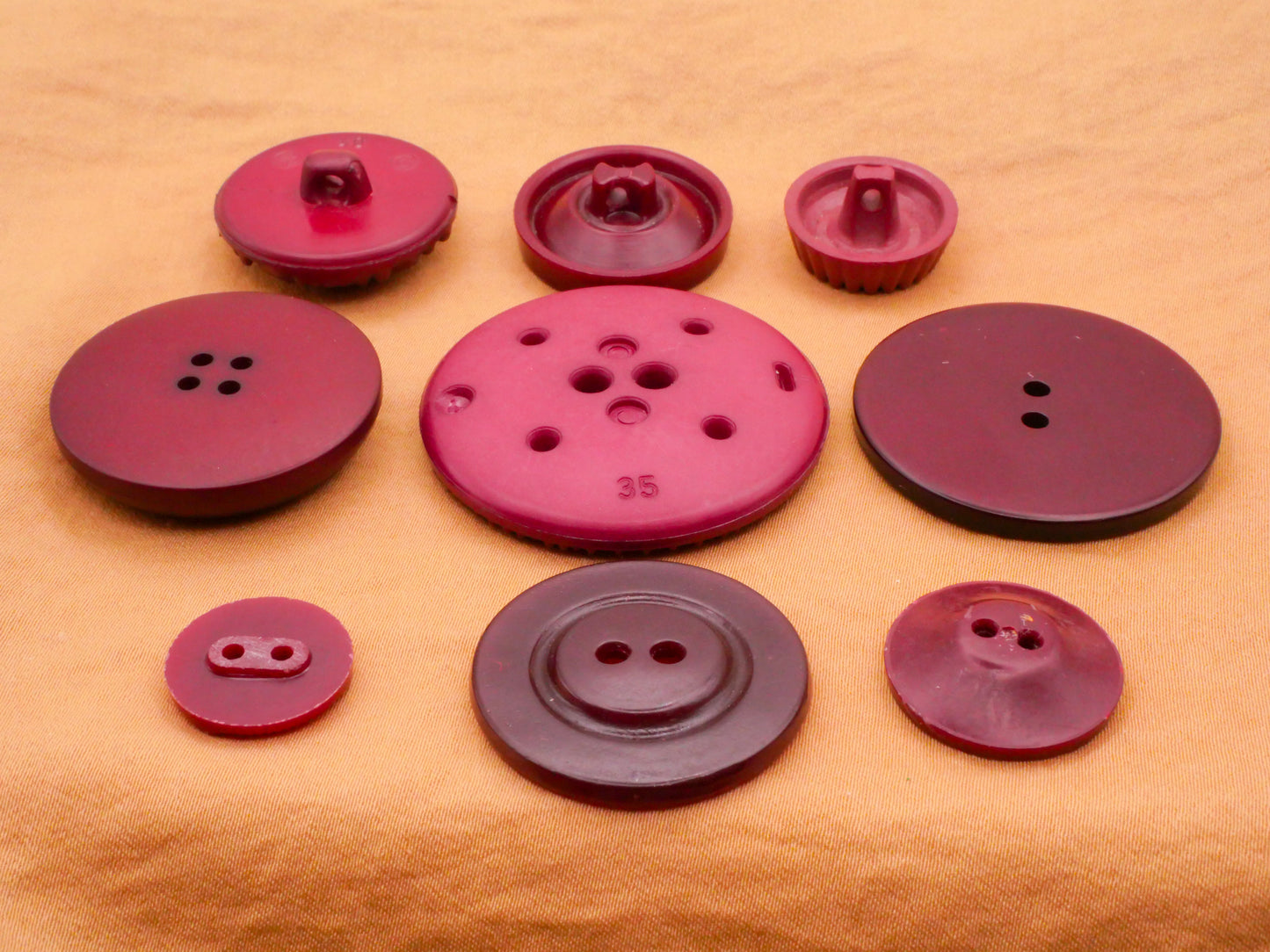 Burgundy Red Vintage Plastic Button Various 15-28mm