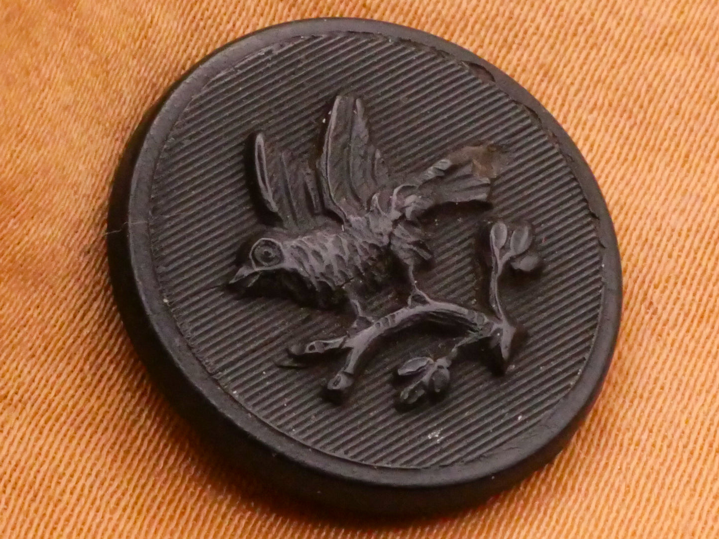 Bird Branch Composition Rubber or Early Plastic Button 18mm