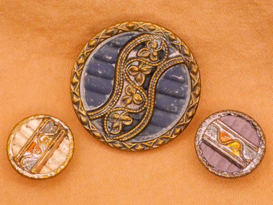 Leaf Garland Wavy Back Victorian Metal Button Various 14-26mm