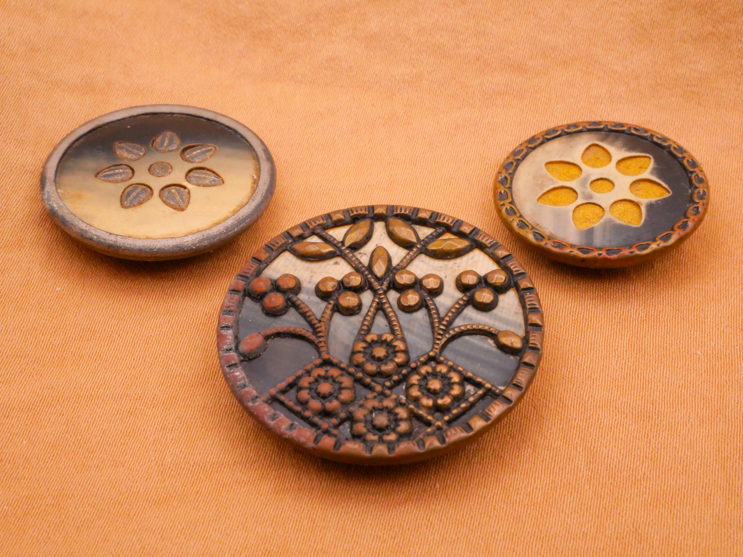 Flower Floral Slate Blue Victorian Celluloid Metal Button Various 22-31mm