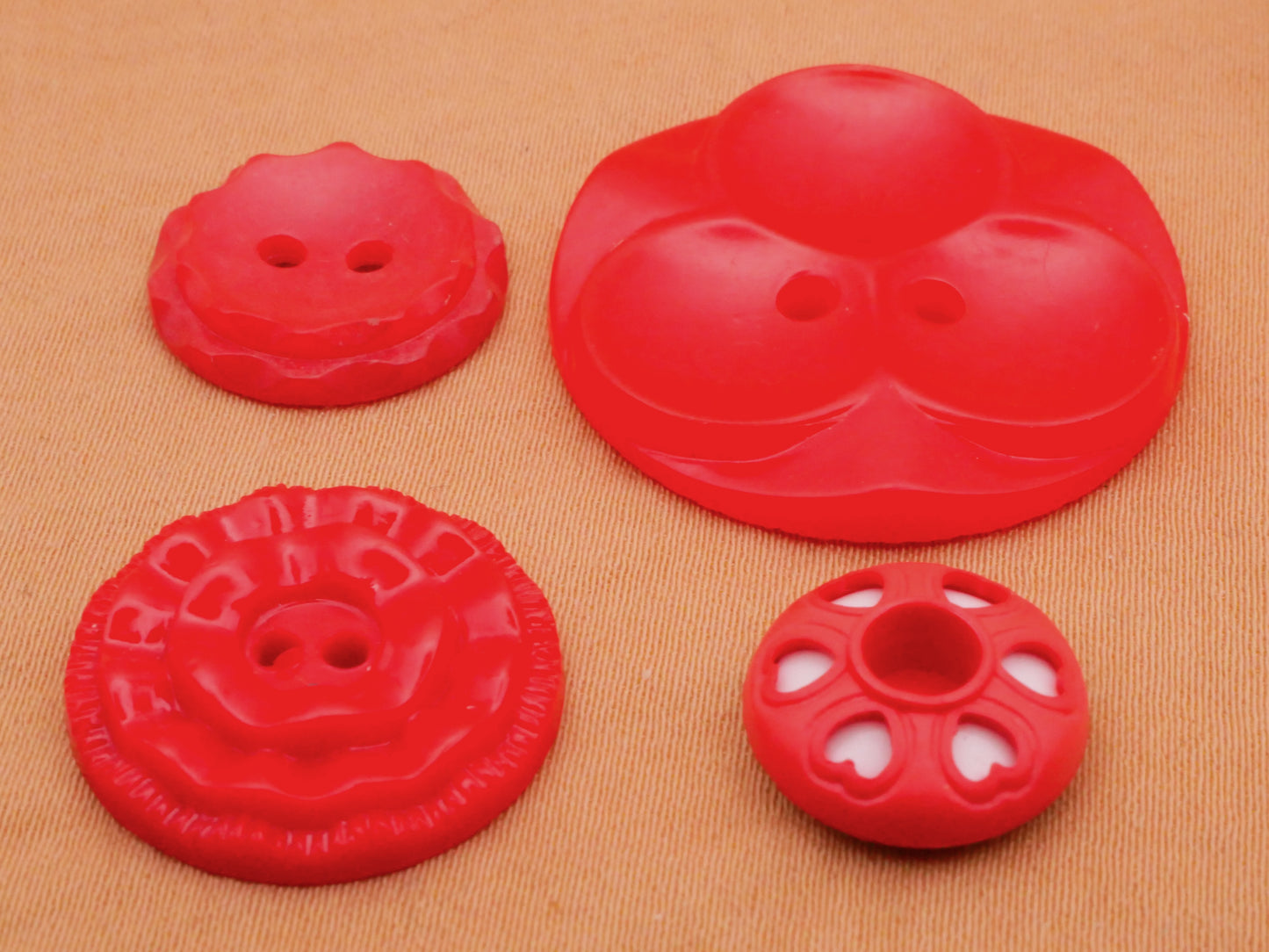 Red Housecoat Ruffle Clover or Hearts Vintage Plastic Button Various 13-27mm