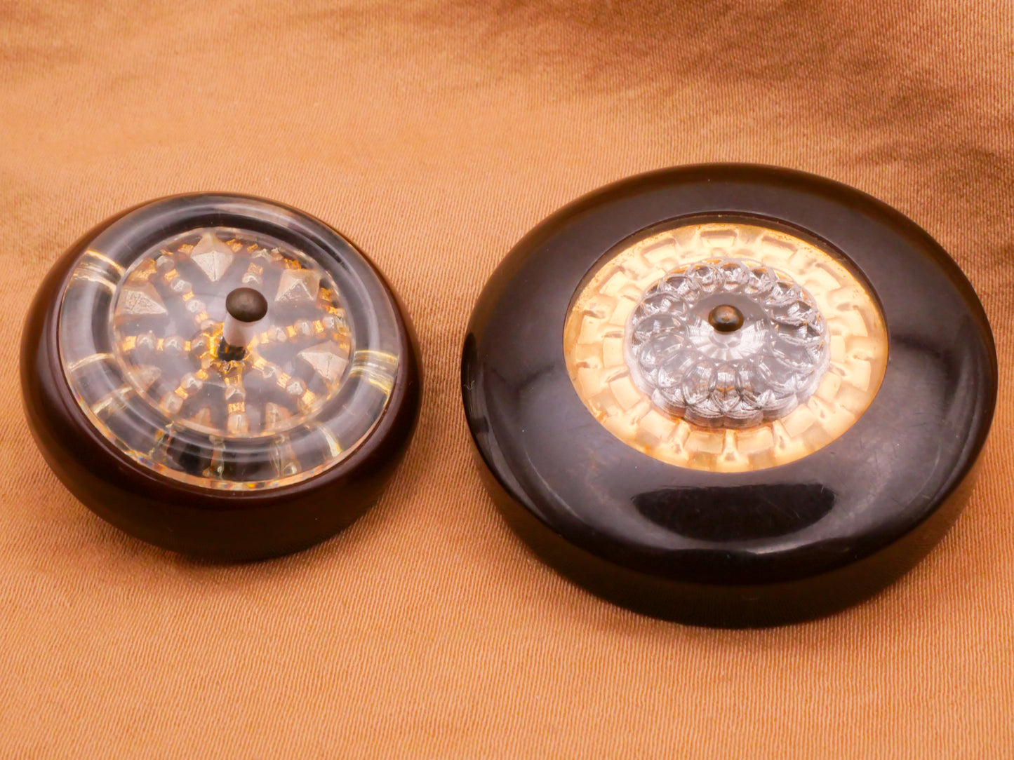 Western Look Lucite Brown Bakelite Vintage Plastic Button Various 28-37mm