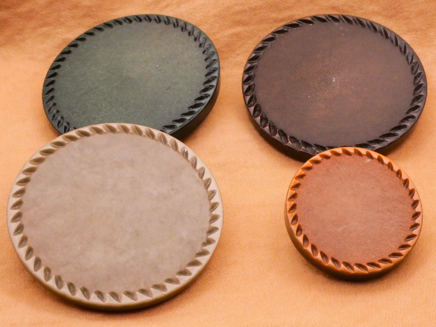 Rope Edge Vintage Plastic Button Various 27-43mm