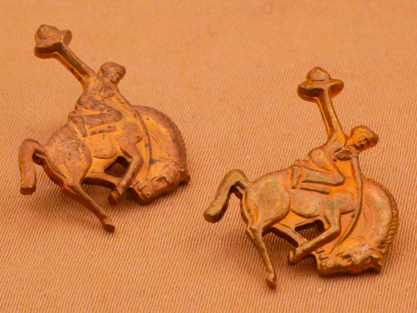 Rodeo Horse Rider Bucking Bronco Brass Metal Button 16x20mm