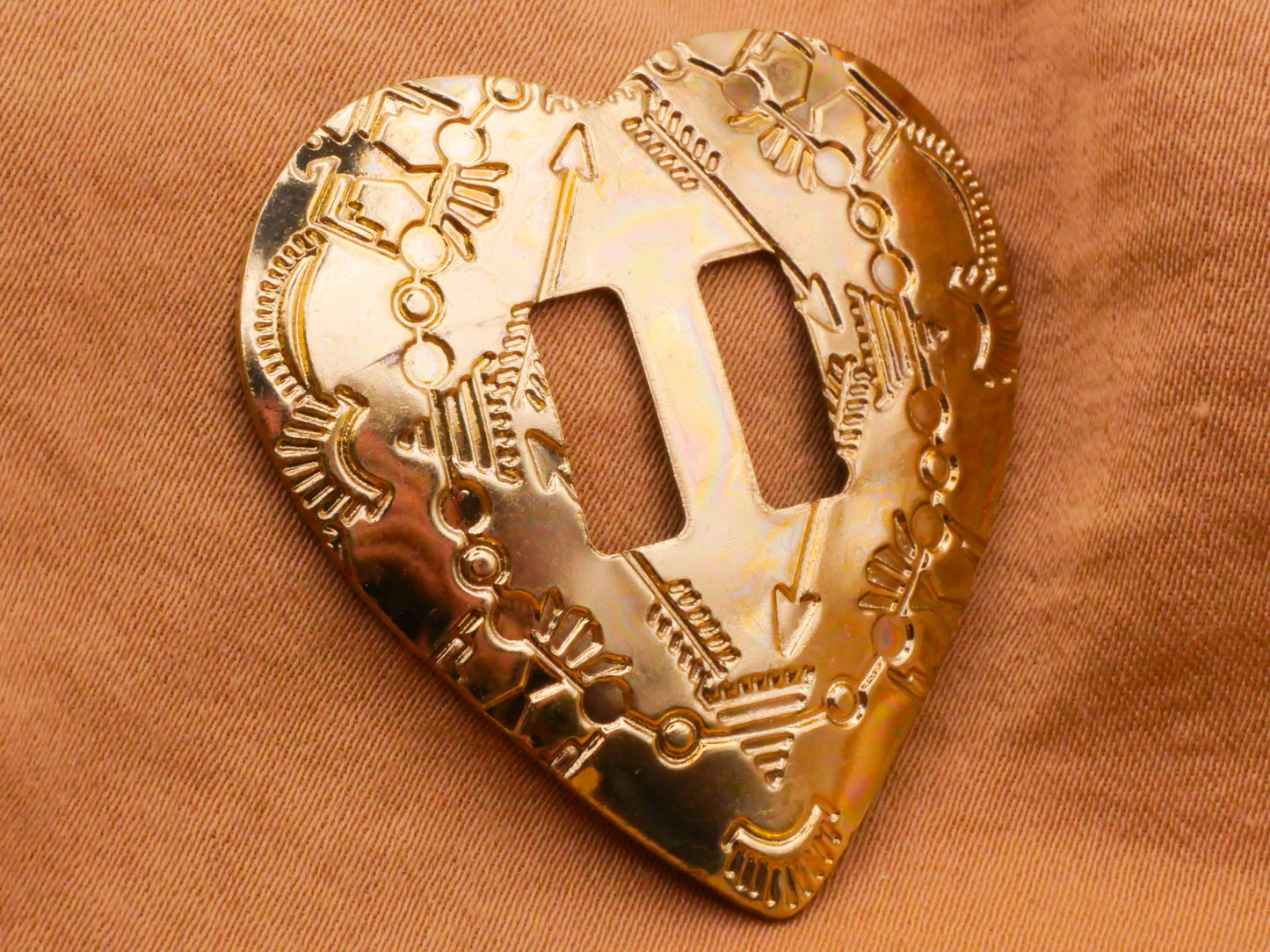 Heart Western Pattern Stamped Metal Buckle Button Embellishment 34x35mm