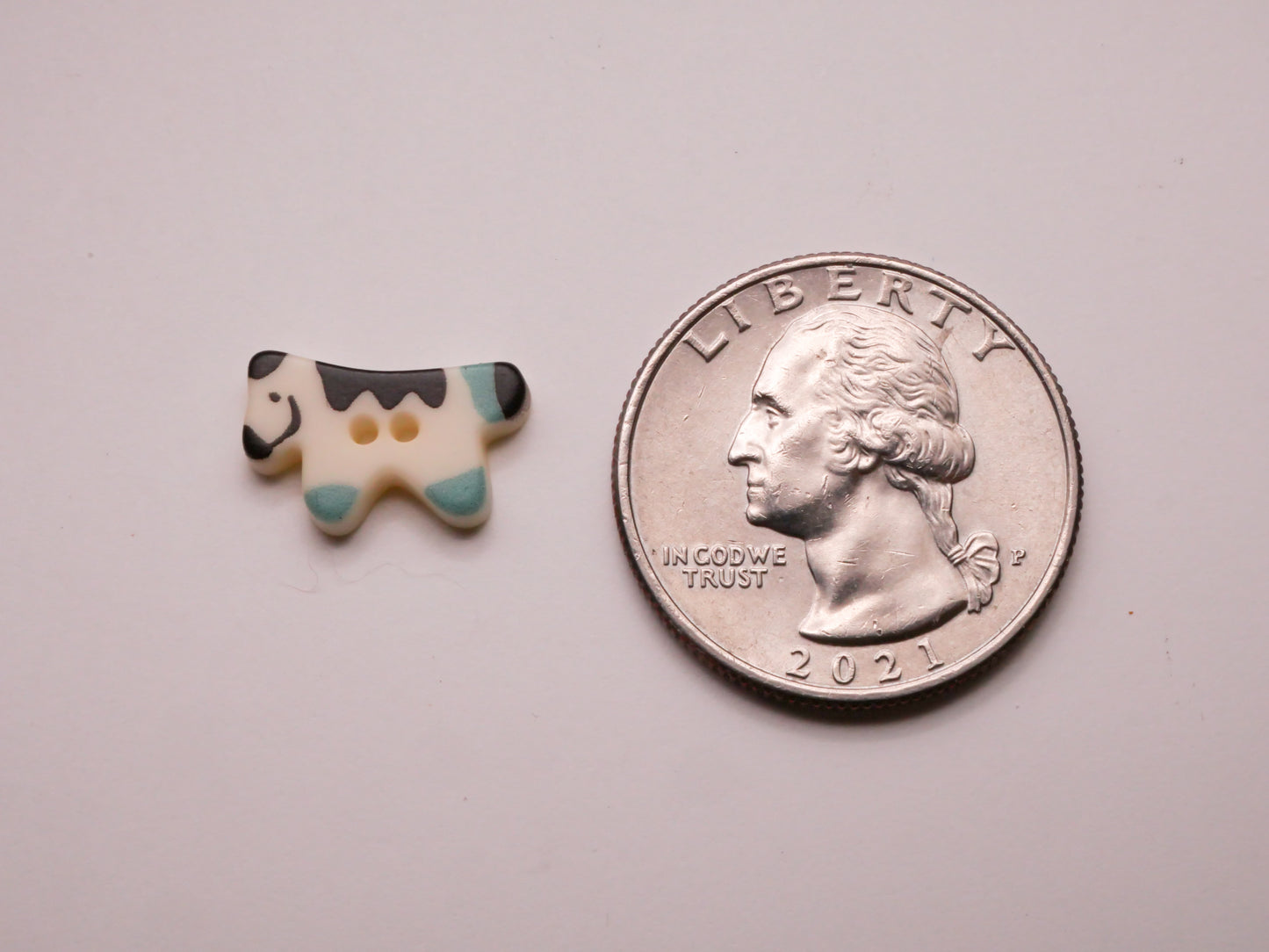 Horse Plastic Sew-Thru Set of Five Buttons 9x15mm