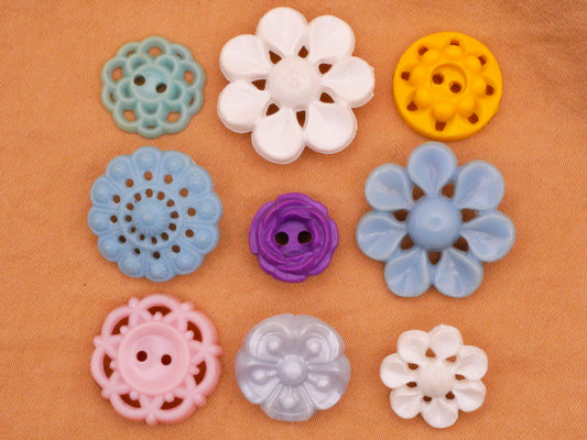 Flower Housecoat Vintage Early Plastic Button Various 12-22mm