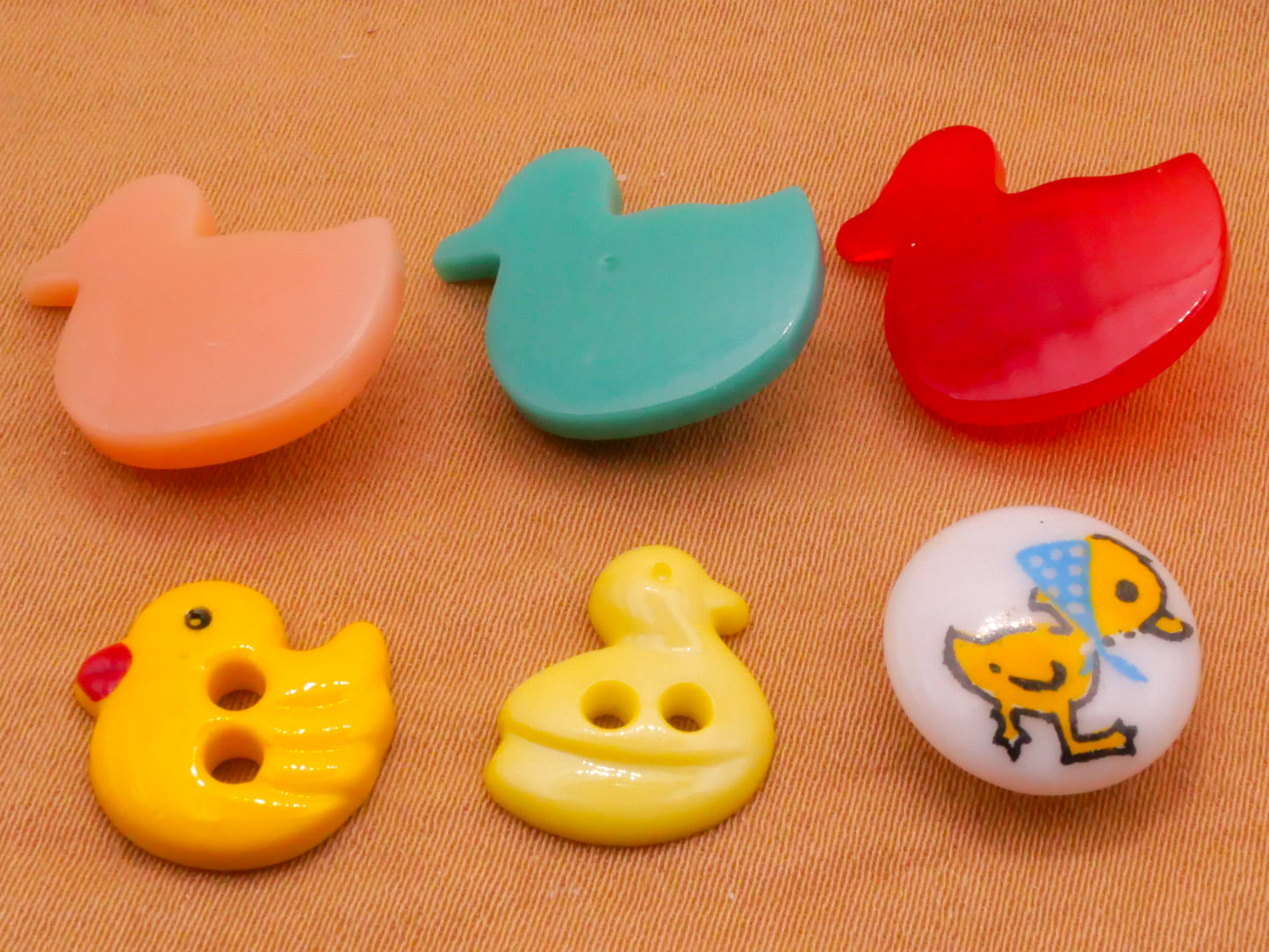 Chick or Ducklings Vintage Plastic Button Various 13-17mm