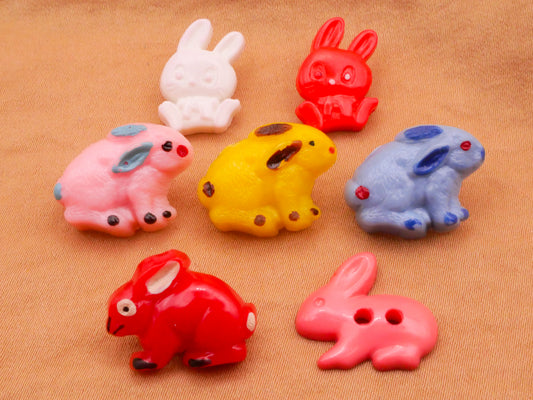 Bunny Rabbit Vintage Goofie Goofy Plastic Button Various 12-19mm