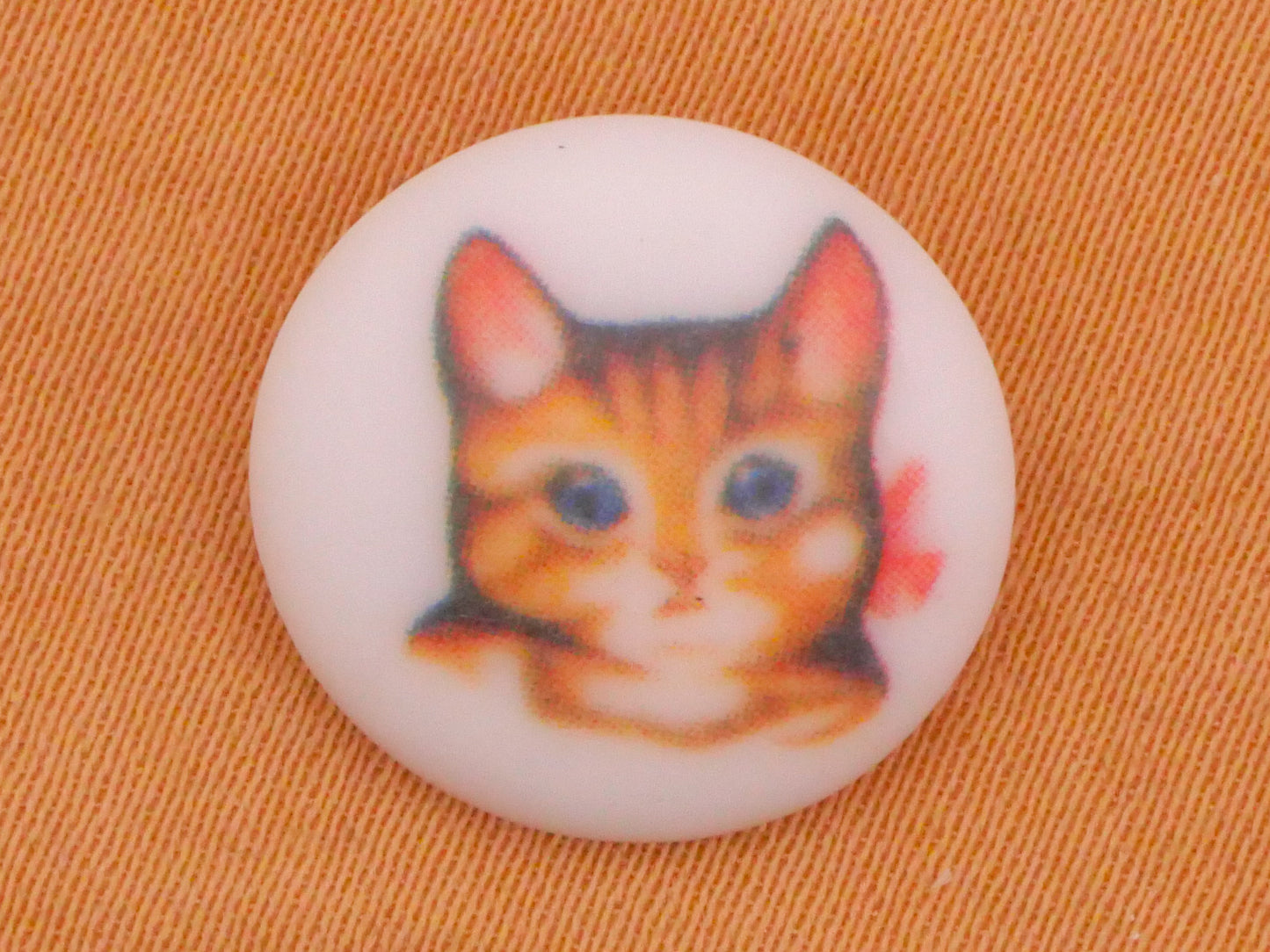 Beatrix Potter Miss Moppet Vintage JHB Plastic Button Various 15mm