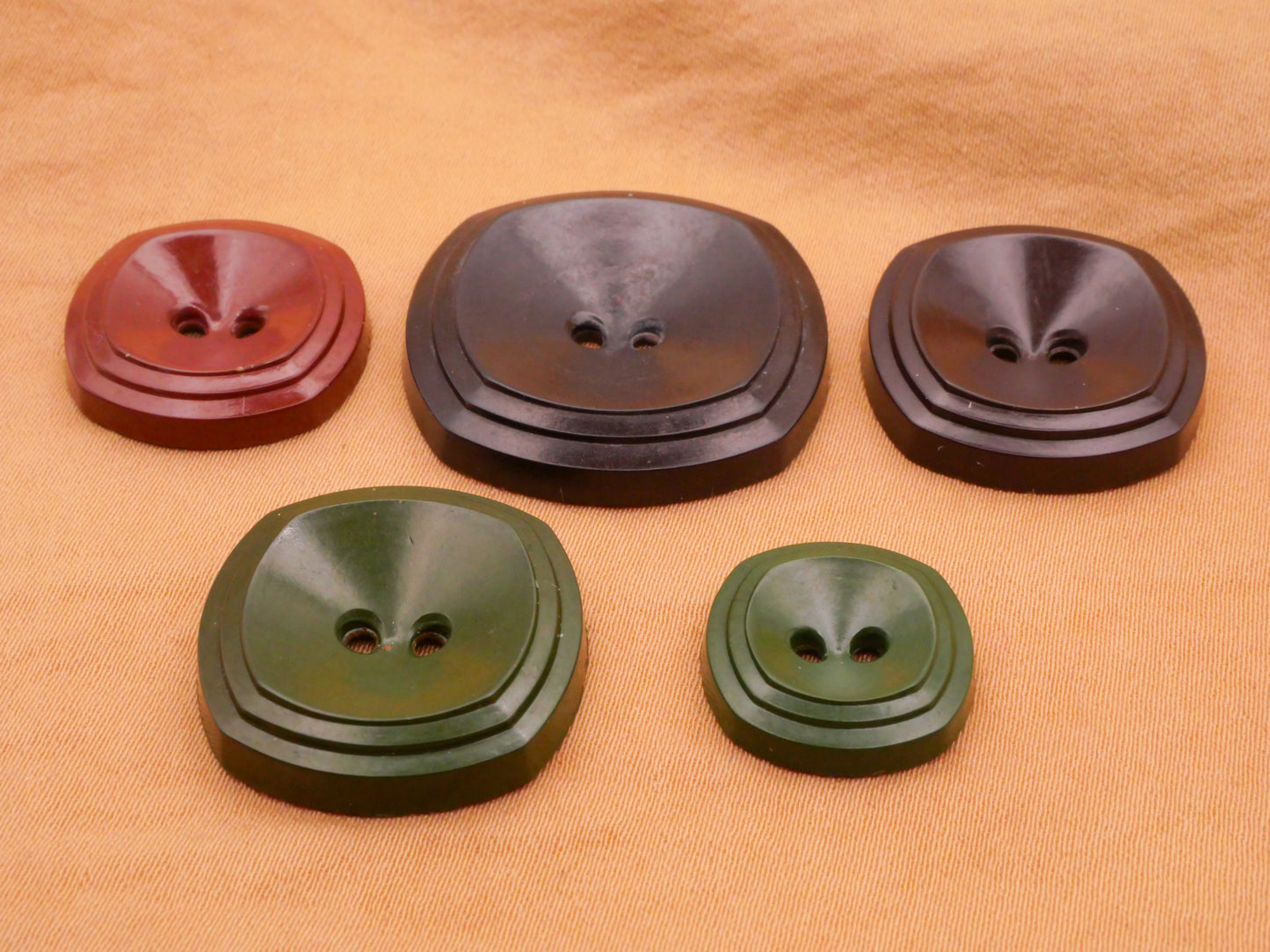Colt #8 Vintage Early Plastic Button Various 5-27mm