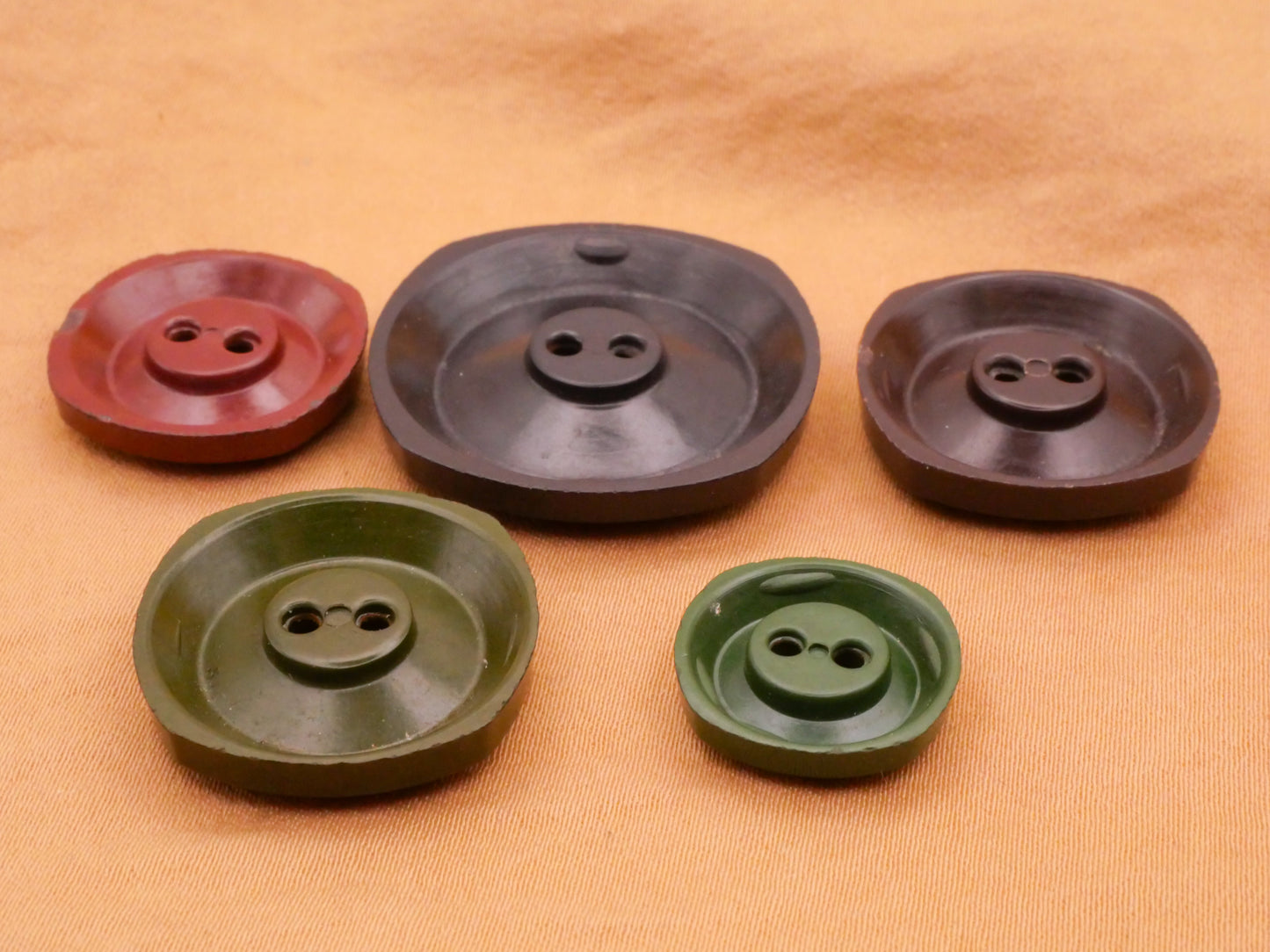 Colt #8 Vintage Early Plastic Button Various 5-27mm