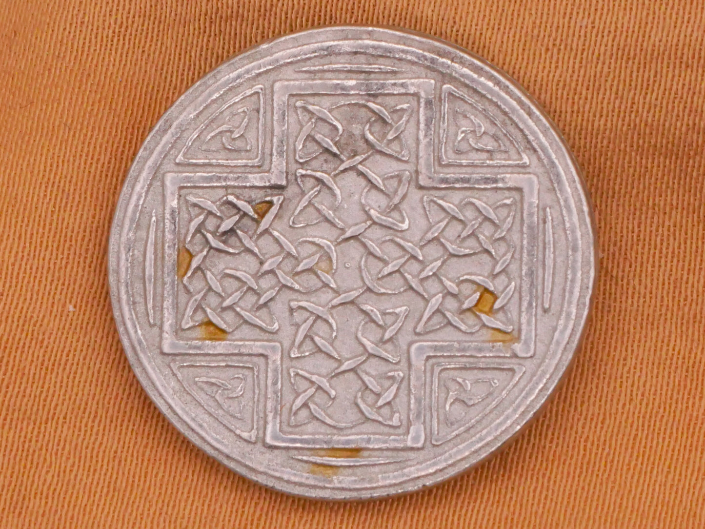 Cross Celtic Knot Pewter Metal Randy Miller Button 22mm
