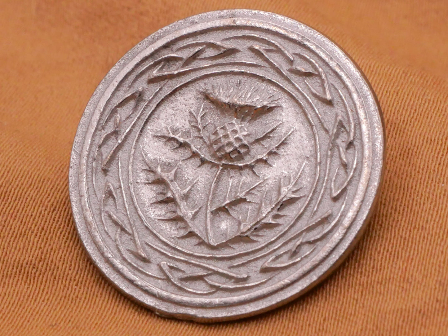 Thistle Celtic Knot Pewter Metal Randy Miller Button 23mm
