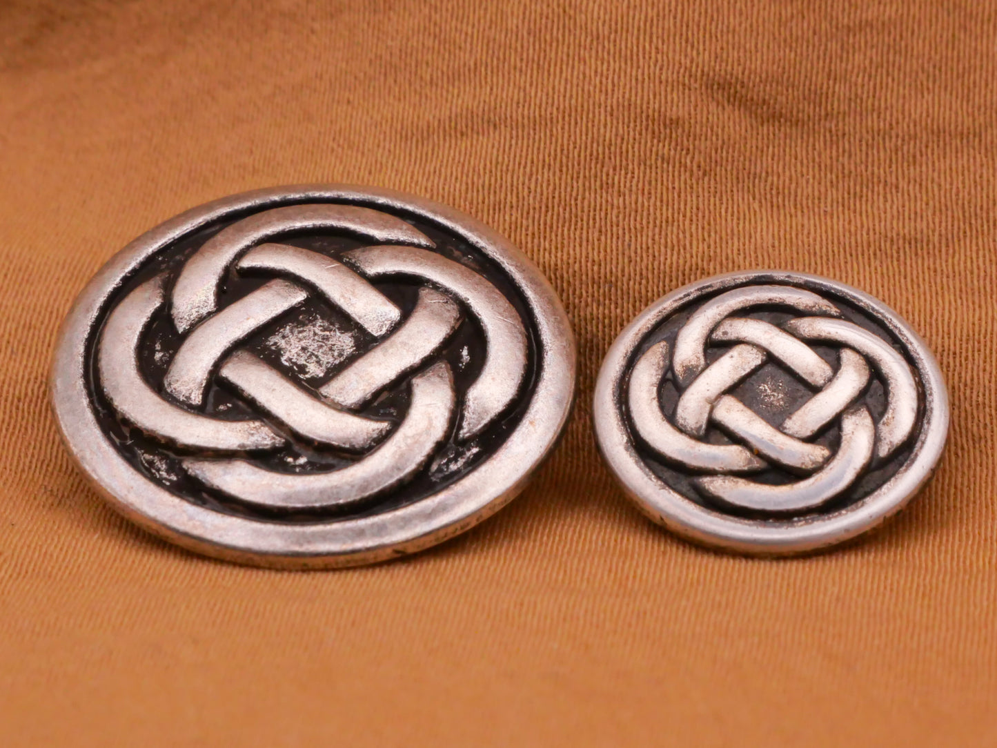 Celtic Knot Antiqued Silver Metal Button Various 15-23mm