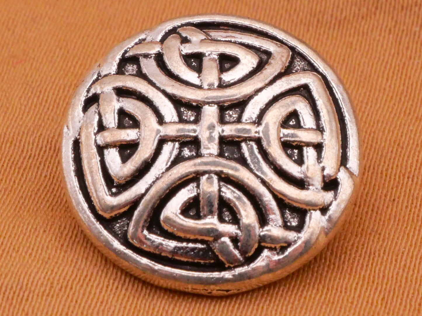 Celtic Knot Cross Look Antiqued Silver Metal Button 17mm