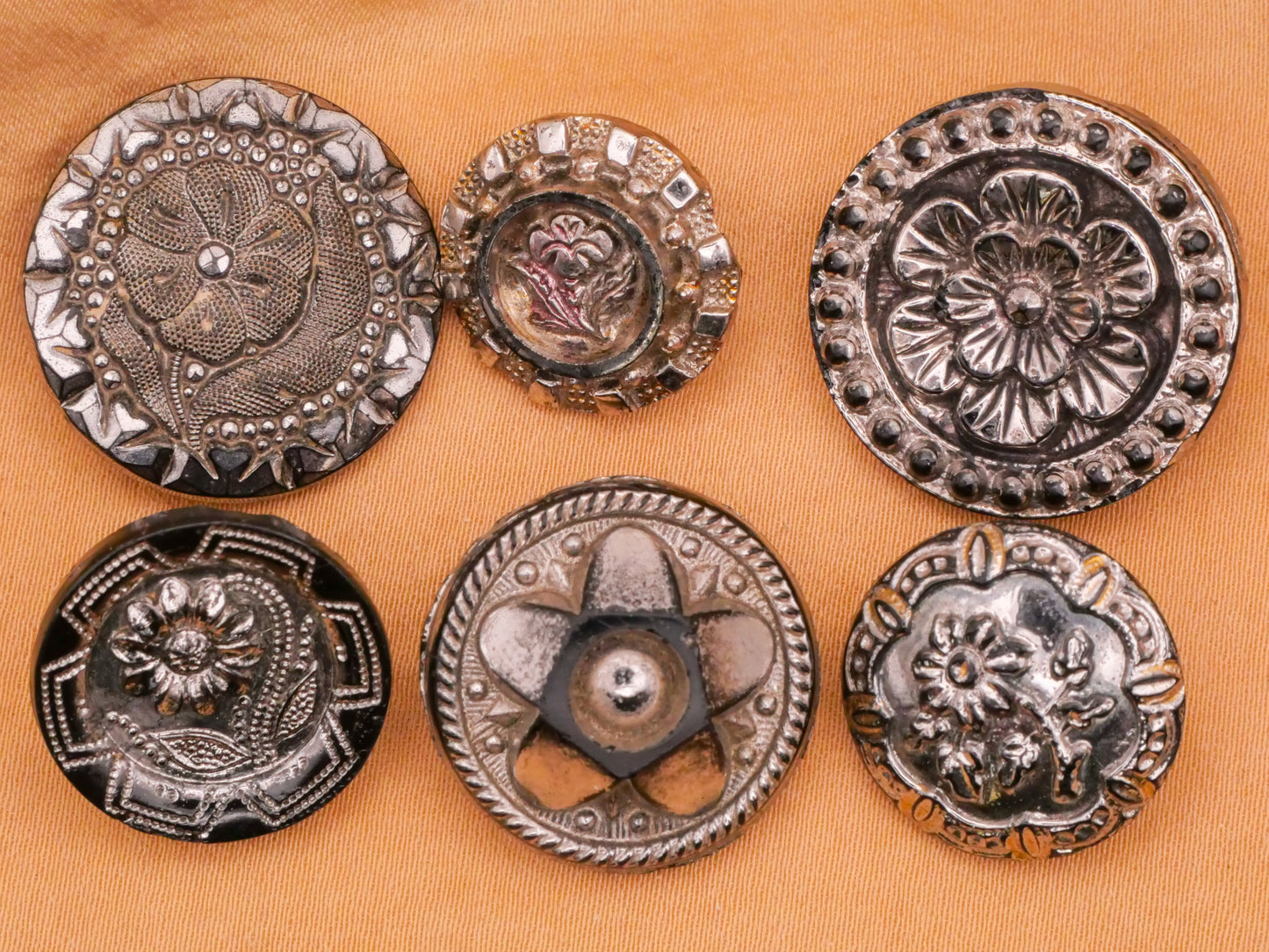 Flower Border Silver Luster Black Glass Button Various 17-23mm