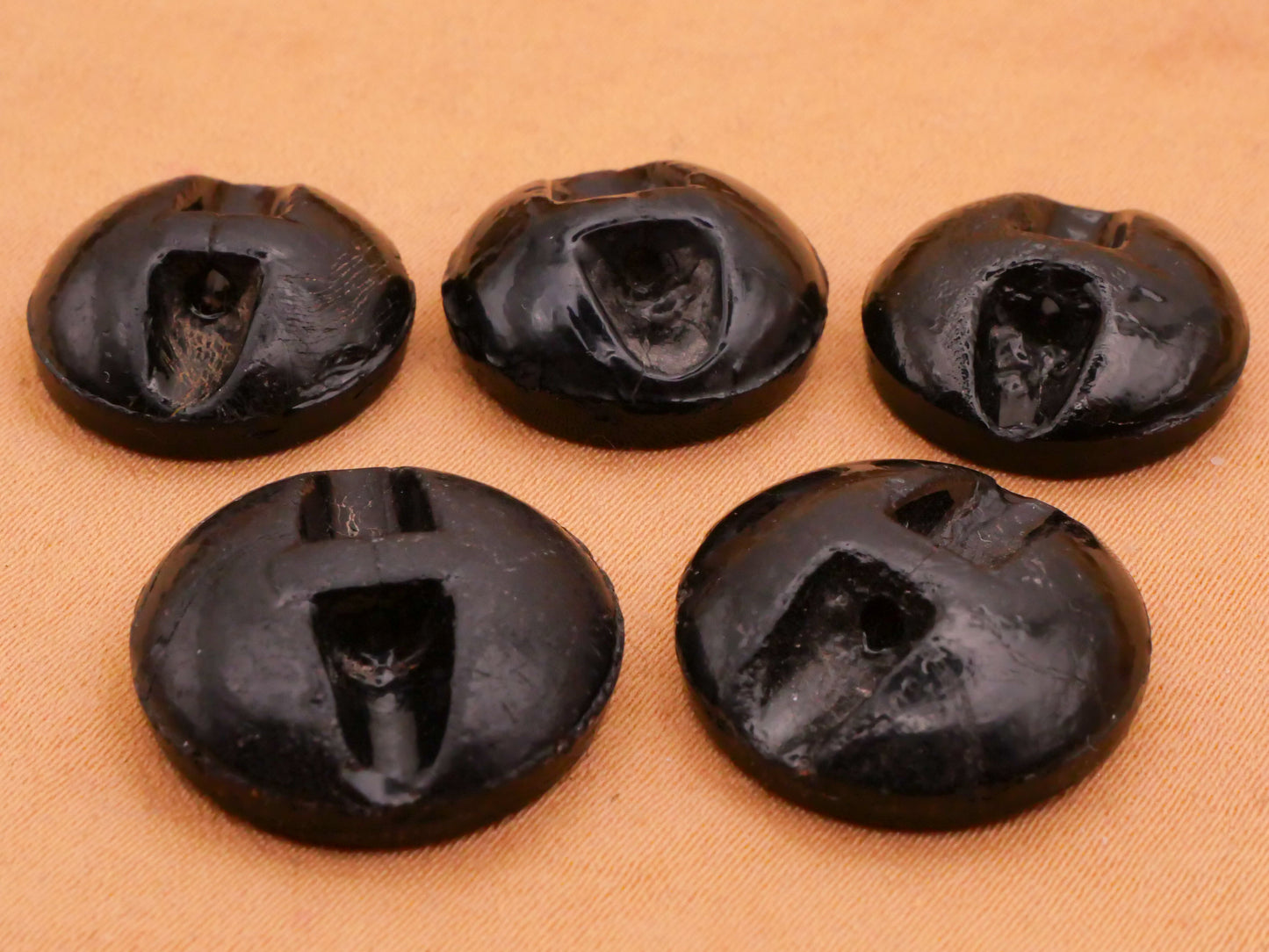 Landscape Building Palm Tree Black Glass Button Various 16-18mm
