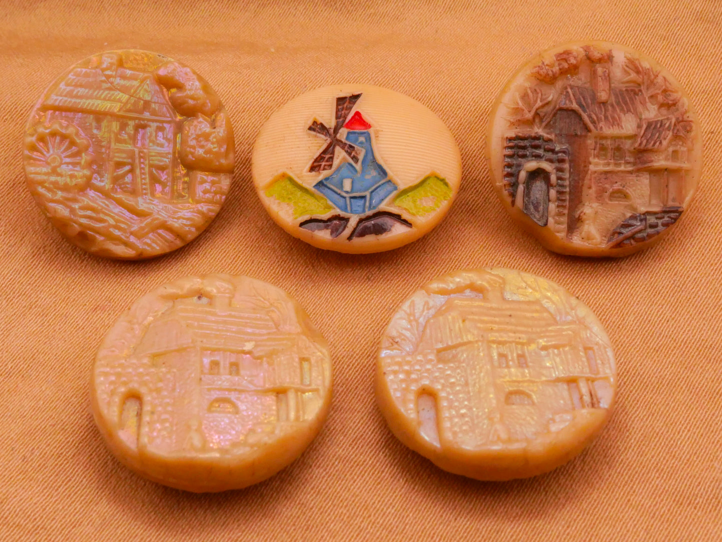 Landscape Scene Tan Cream Glass Button Various 18mm