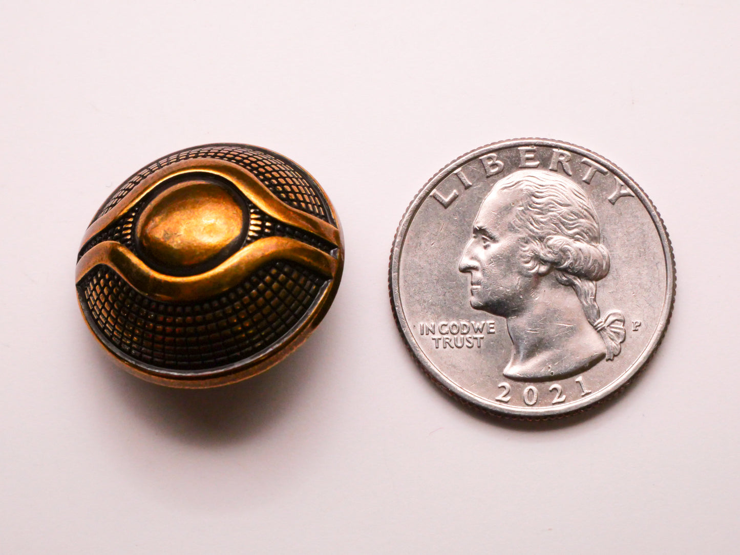 Eye Snake Egyptian Gold Bronze Metal Buttons 23mm
