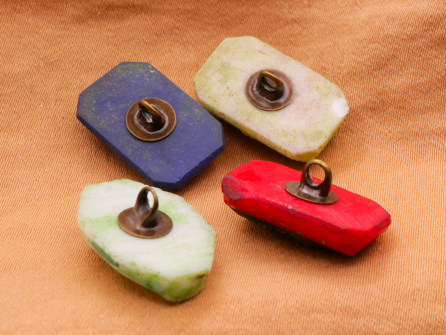 Pharaoh Egypt Faces Carved Look Glass Button Various 12-19mm